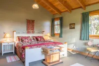 The River Lodge - Mountain view