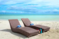 Tropica Island Resort-Adults Only - Merinäköala