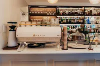Redlands Hotel - bar