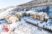 Elegant Hotel & Resort Отели в г. 