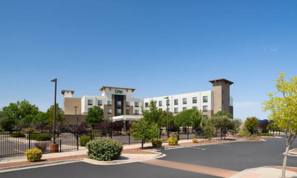Holiday Inn Express & Suites Albuquerque Historic OLD Town by IHG