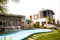 GK farmhouse, Qadirabad, Mandi Bahauddin - ที่มีสระว่ายน้ำ