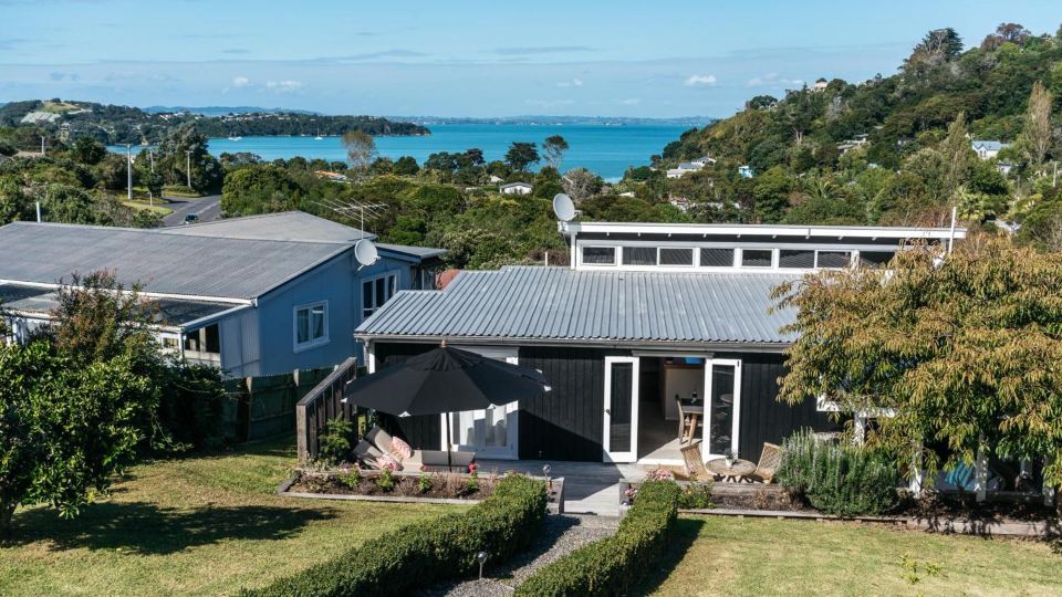 Tikapa Moana Views
