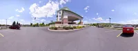 Holiday Inn Express BREEZEWOOD by IHG - parking