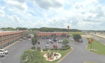 Super 8 by Wyndham Little Rock/Otter Creek