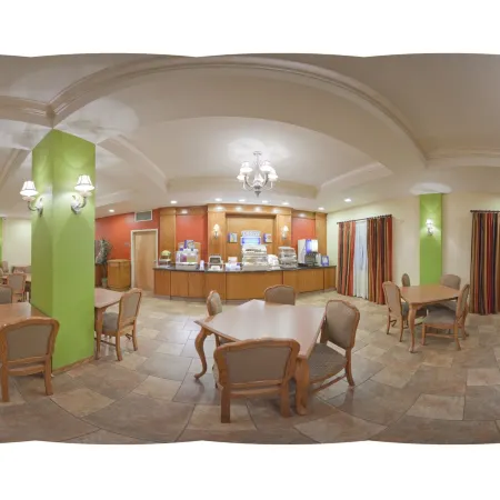 Holiday Inn Express & Suites HESPERIA by IHG