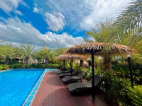 Thienhom Amphawa Resort Hotels in Bang Khonthi