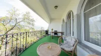 Easy Stay by Hotel la Perla