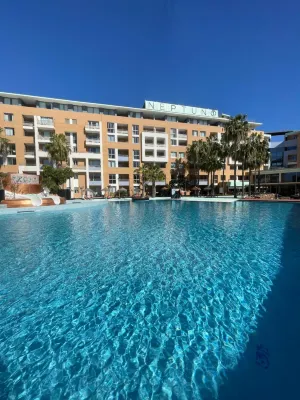 海王星飯店 Playa de Aguadulce附近的飯店