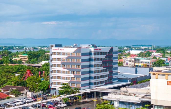Summit Hotel Tacloban
