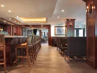 The Sylvia Hotel - bar