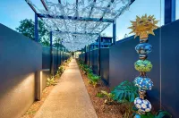 Imperial Boutique Accommodation - parking