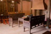 Dinh Da H'Mong - Karsterly Rock Lodge Hotel di Pả Vi