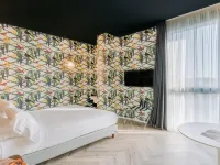 Collini Rooms Hotels near San Donato Station