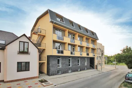 Милотель Отели рядом с достопримечательностью «Анапский маяк»