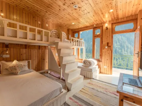 Moustache Shoja, Jibhi