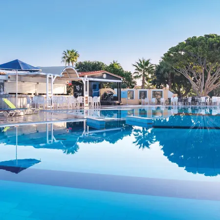 Atlantis Hotel