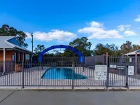 Albert Motel - Pools