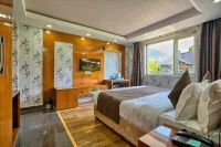 Hotel the Montreal Near by Dal Lake Hotels in Nishat