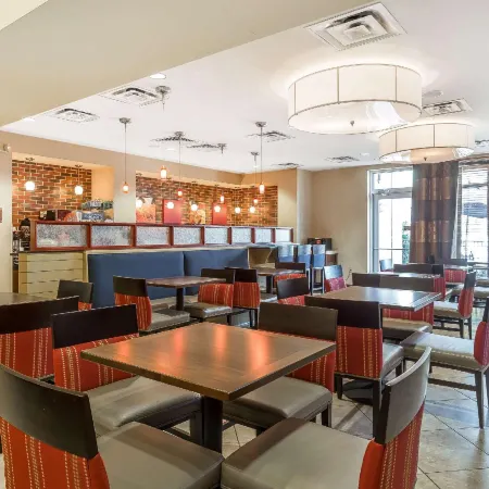 Comfort Suites Charleston West Ashley