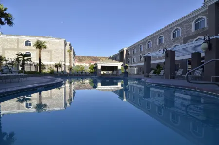 Best Western Plus Abbey Inn