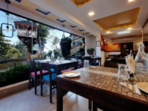 Alps Resort Dalhousie チャンバのホテル