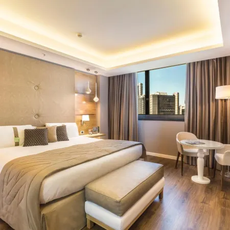 Holiday Inn NAPLES by IHG