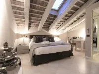 Seven Historical Suites Hotels near Barcola