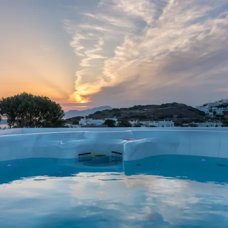 Eiriana Luxury Suites