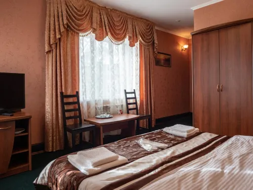 Forsazh Hotel - parking