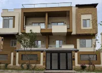 Aurora Sky View Suite Hotels in Sheikh Zayed City