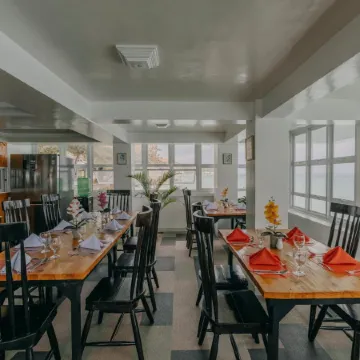 The Marc Vannelli Oslob