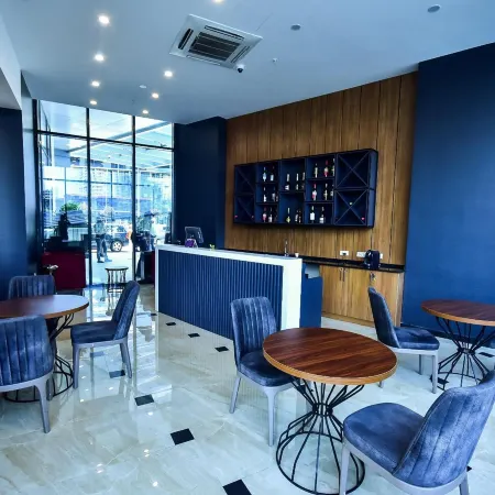 New Wave Hotel
