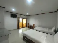 Chatchawan Resort Uttaradit Отели рядом с достопримечательностью «Clock Tower roundabout»