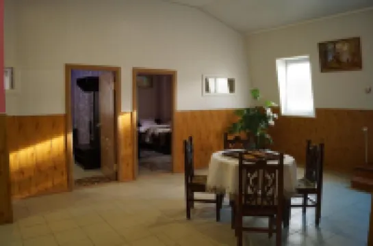 Yuzhnyij Dvorik Hostel