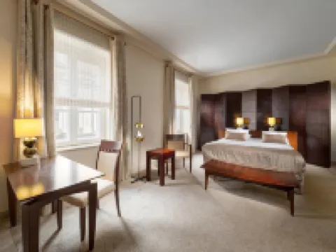 瑪美森-雷吉娜酒店 鄰近亞當·密茨凱維奇文學博物館的酒店