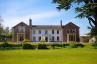 Glewstone Court Country House Hotel Hotels in 