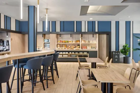 B&B Hotel Madrid Alcorcón Отели рядом с достопримечательностью «Building Torres Quevedo»