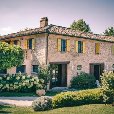 Tenuta Santi Giacomo e Filippo