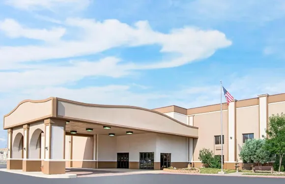 吉萊特華美達廣場酒店會議中心