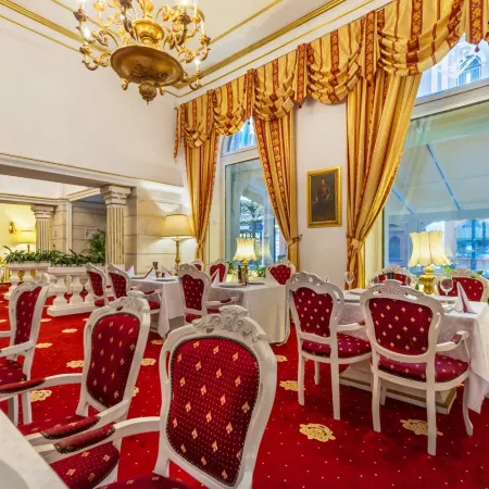 Hotel Imparatul Romanilor