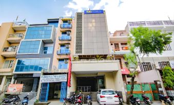 FabExpress the Divine Residency