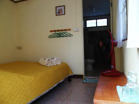 ห้องซูพีเรียร์ เตียงควีนไซส์ 1 ห้องน้ำ