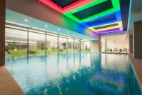 Ramada Plaza by Wyndham Craiova - Pool