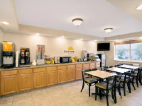 Antelope Inn & Suites Hotels in Clearfield