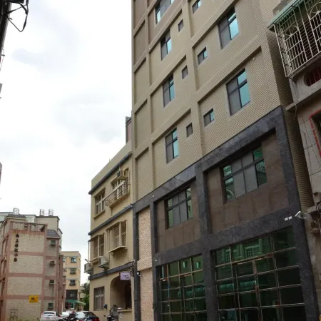 Frank's Hostel