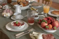 La Maison des Monts d'Or - Homestays
