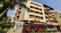 Krishna Avatar Stay Inn - Kitchens