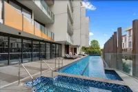 Caroline Serviced Apartments Sandringham - Infinity Pools