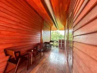 Vangnamthip Meung Feung Hotel